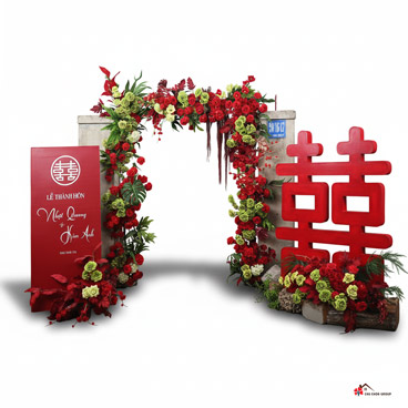 Cổng Hoa Đỏ Truyền Thống