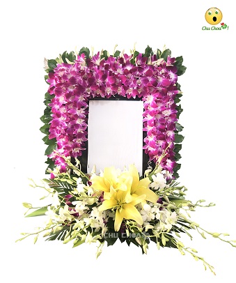 Hoa tang lễ: Hoa tang lễ là lời chúc phúc đến những người tưởng niệm. Những bó hoa tươi tắn và ngọt ngào sẽ đem lại niềm vui và sự động viên tinh thần cho những ai đã mất đi một người thân yêu.